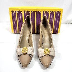 Vintage 80's Taupe Heels with Bow Details